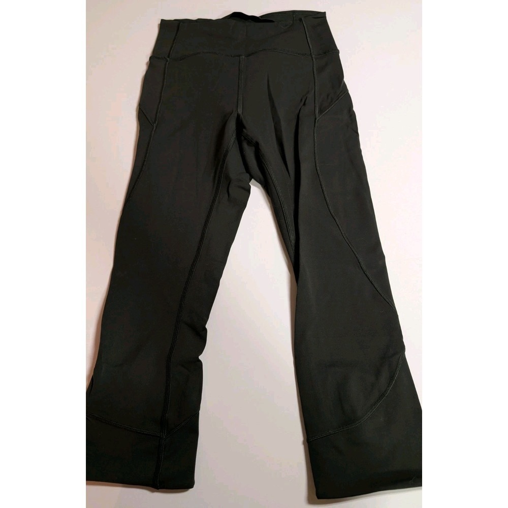 Lululemon In Movement Crop *Everlux 19" Dark Olive Size 4